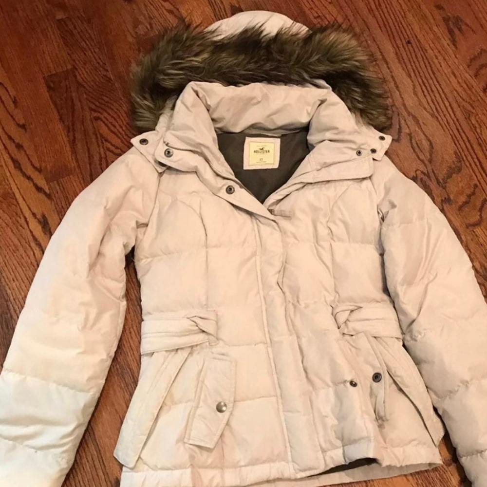 Hollister women Puffer Jacket size xsmall